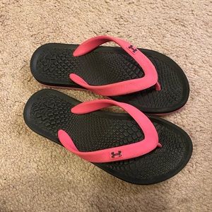 12c under armour slides